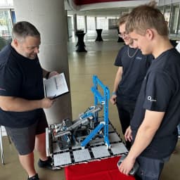 07 NumOne inspekce robota